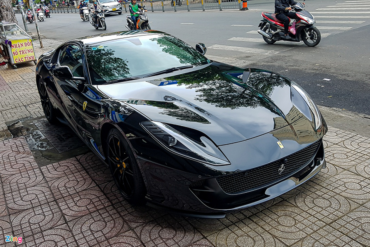 Them sieu xe Ferrari 812 Superfast trieu do ve Viet Nam-Hinh-15