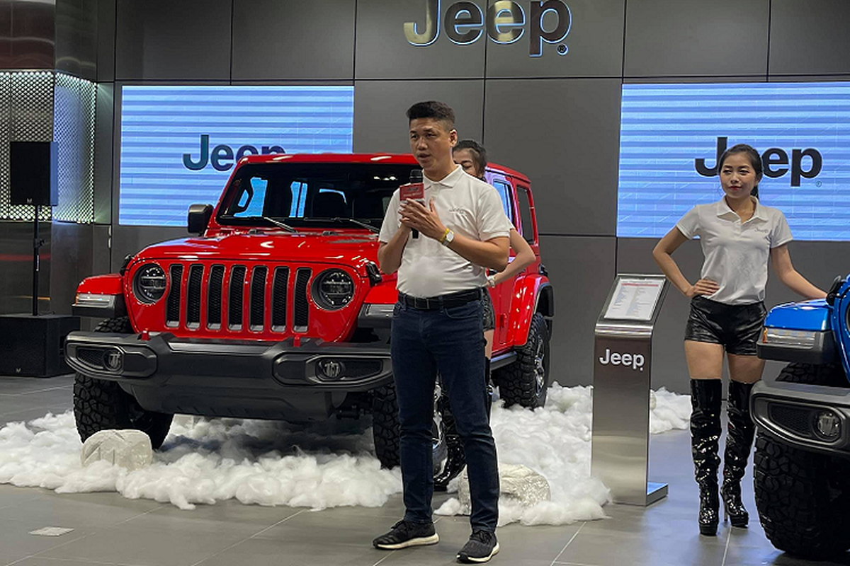 Jeep chinh hang ra mat Viet Nam, Wrangler chua toi 3 ty dong-Hinh-2