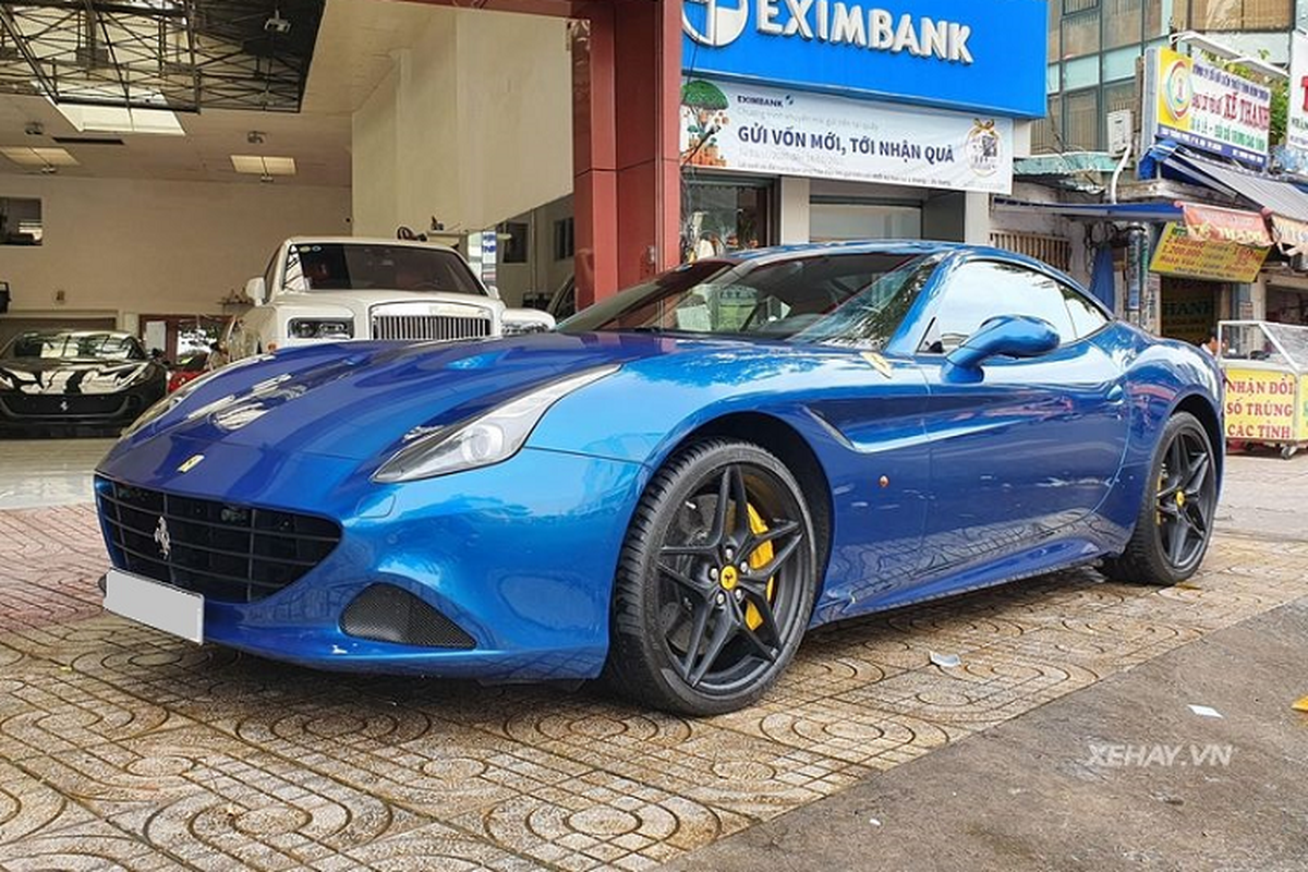 Ferrari California T cua ong Dang Le Nguyen Vu “tai xuat” o Sai Gon-Hinh-3