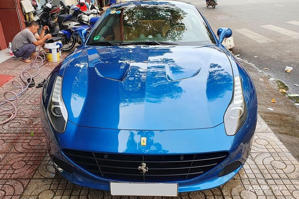 Ferrari California T cua ong Dang Le Nguyen Vu “tai xuat” o Sai Gon-Hinh-7