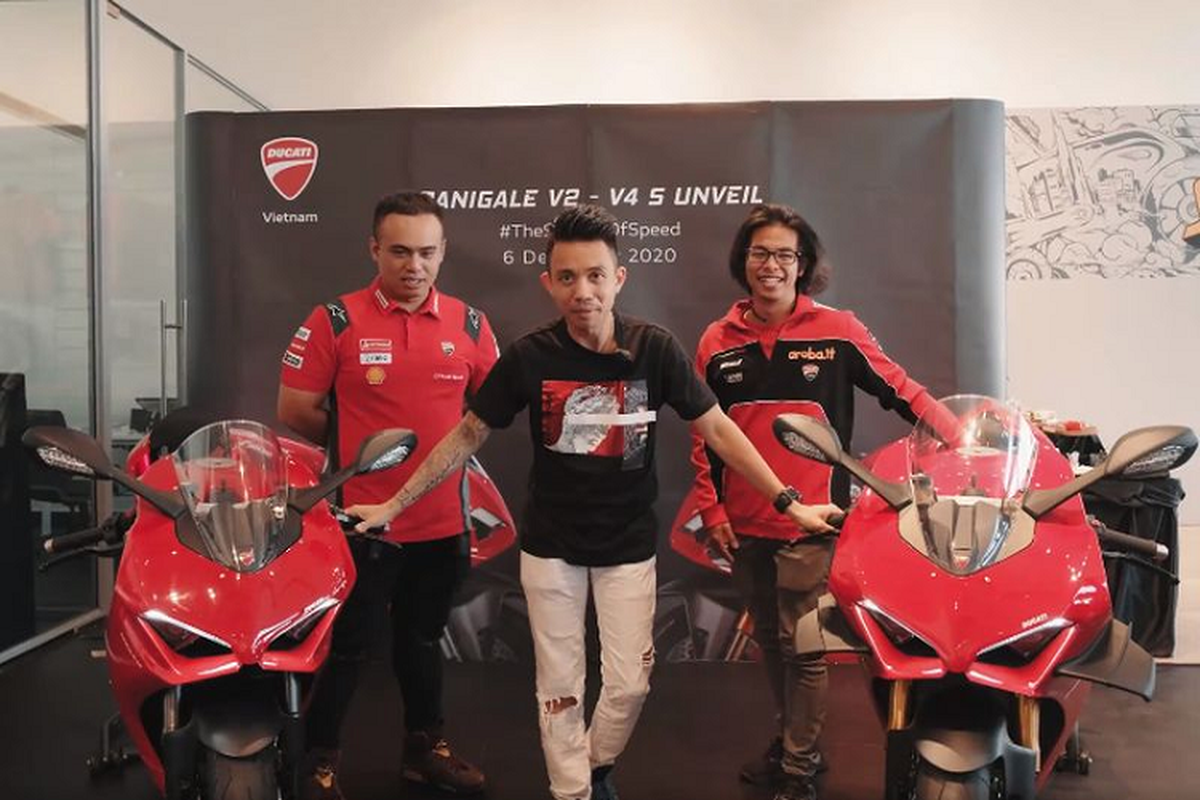 Dai gia Minh Nhua tau sieu moto Ducati Panigale V4 hon 2 ty dong