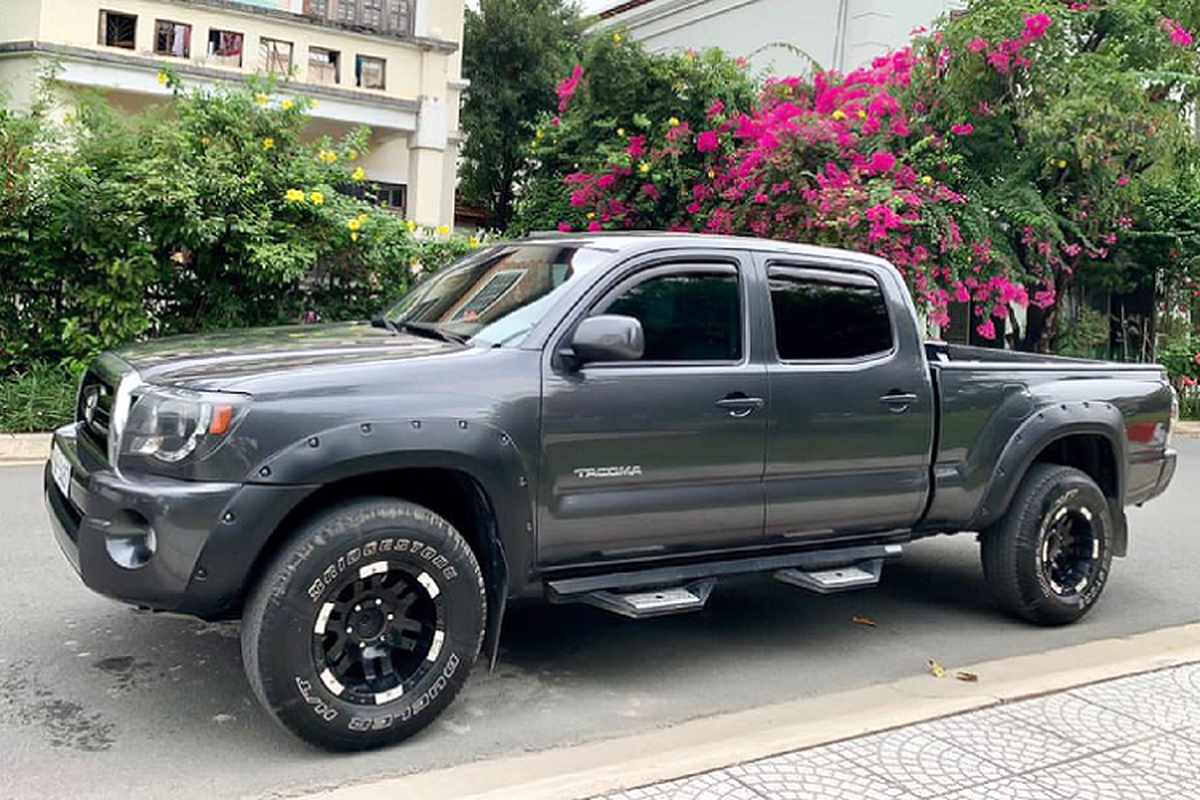 Can canh Toyota Tacoma 