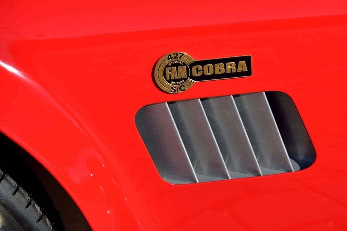 Dau gia Shelby 427 Cobra dac biet cua tai tu 