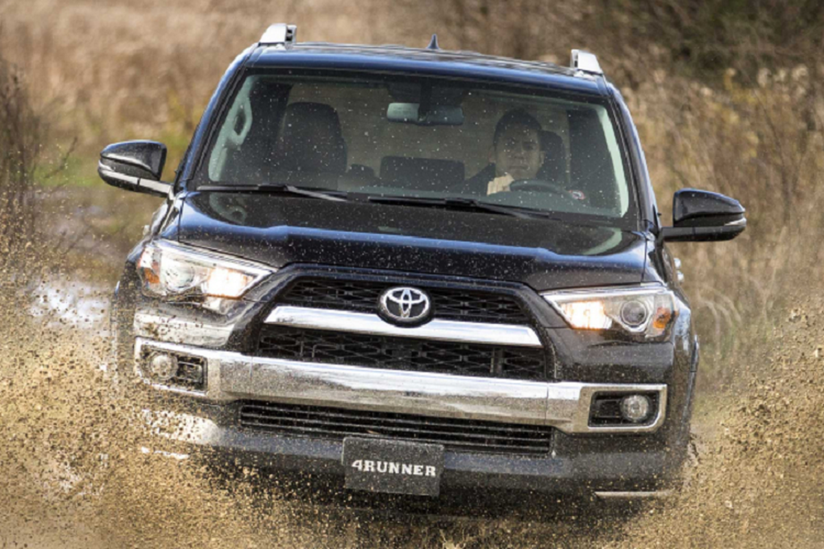 Co nen mua Toyota 4Runner 2013 nhap My, hon 2 ty o Sai Gon?-Hinh-3