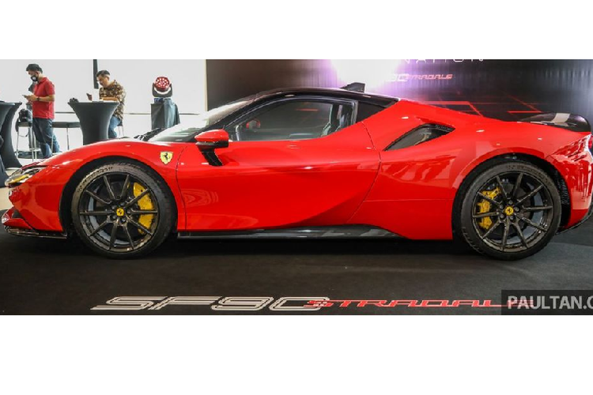 Nu 9x Sai Gon tau bo doi Ferrari SF90 Stradale va McLaren 765LT-Hinh-5