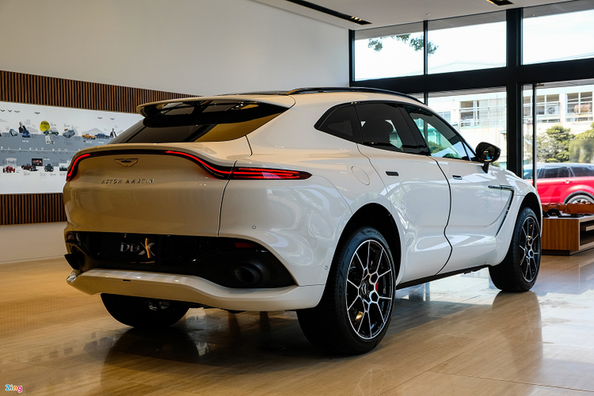 Sieu SUV Aston Martin DBX tai Viet Nam ban 16,69 ty dong-Hinh-2