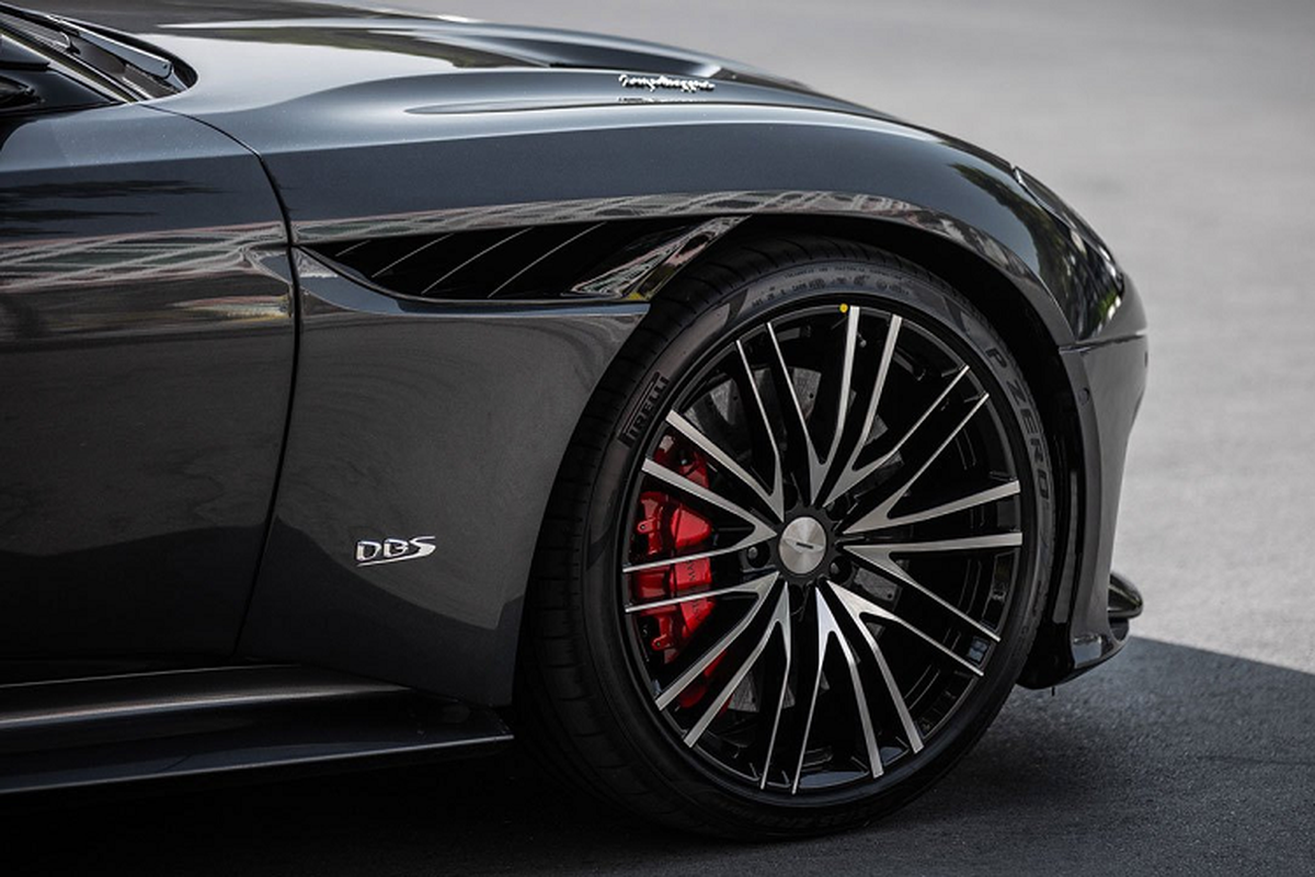 Ra mat Aston Martin DBS Superleggera hon 23 ty dong tai Thai Lan-Hinh-8