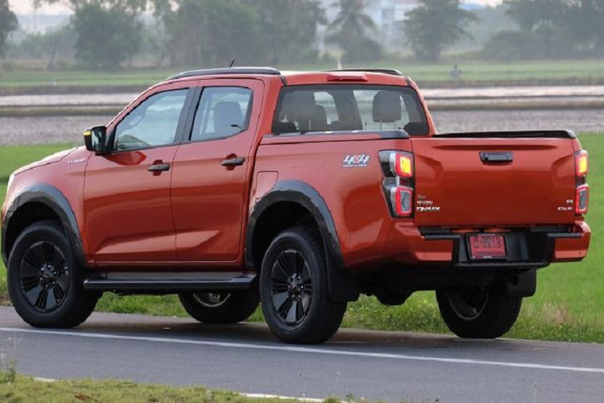 Isuzu D-Max moi gan 800 trieu tai Viet Nam, dat ngang Ford Ranger?-Hinh-2