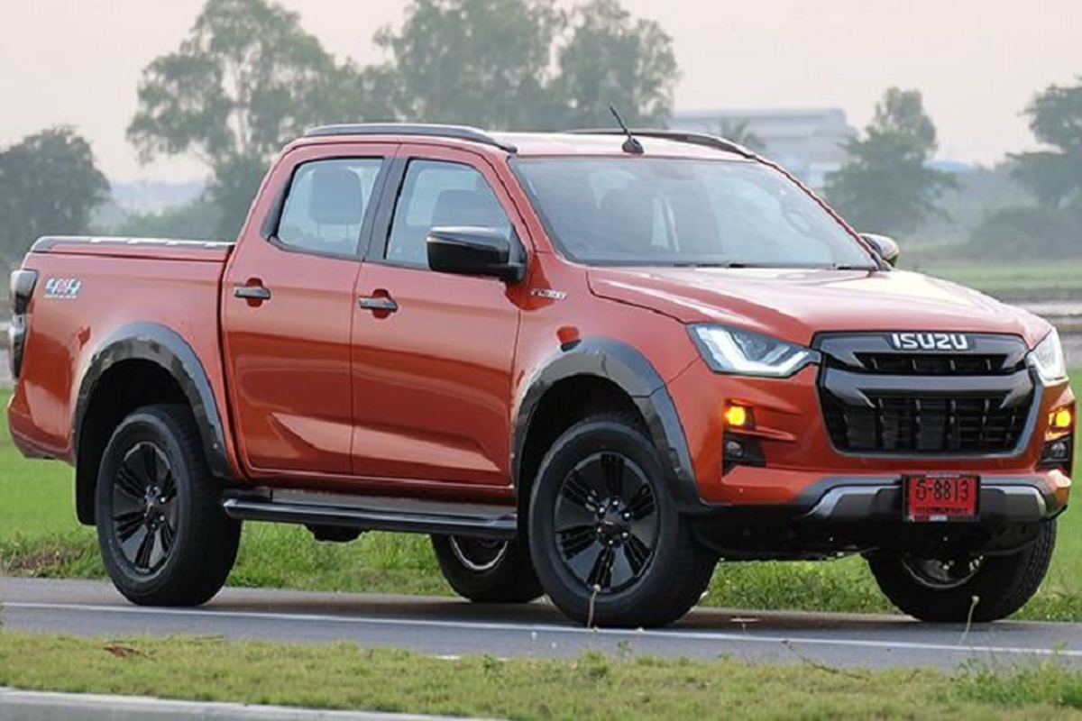 Isuzu D-Max moi gan 800 trieu tai Viet Nam, dat ngang Ford Ranger?