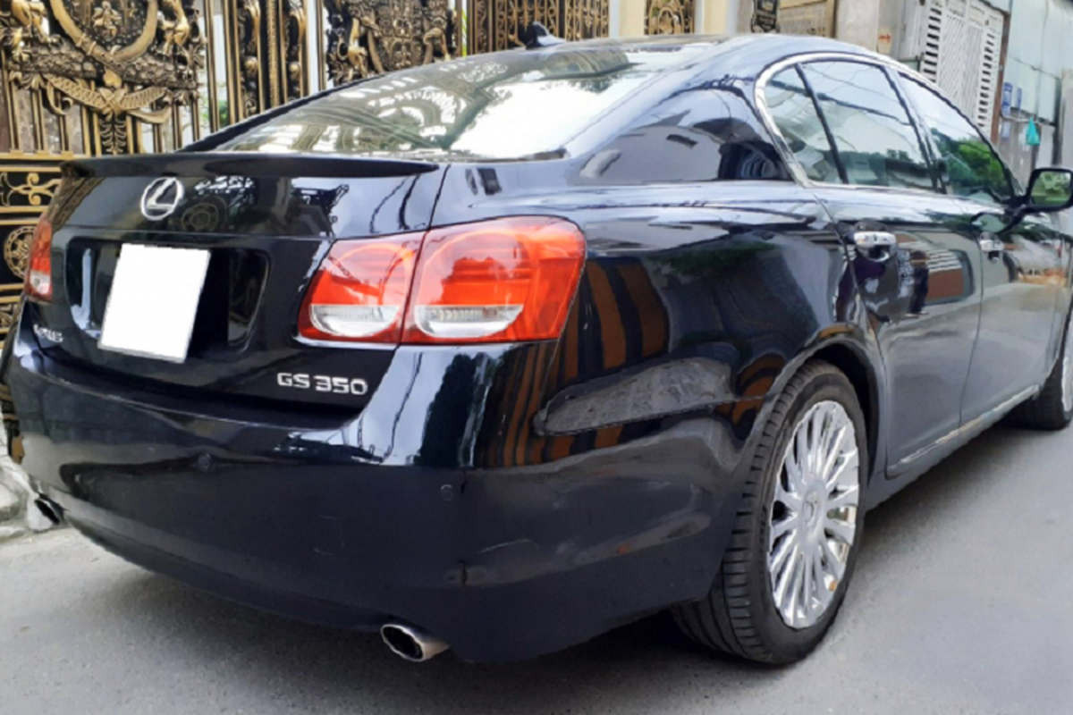 Lexus GS 350 chay 11 nam, duoi 1 ty dong co hap dan khach Viet?-Hinh-3