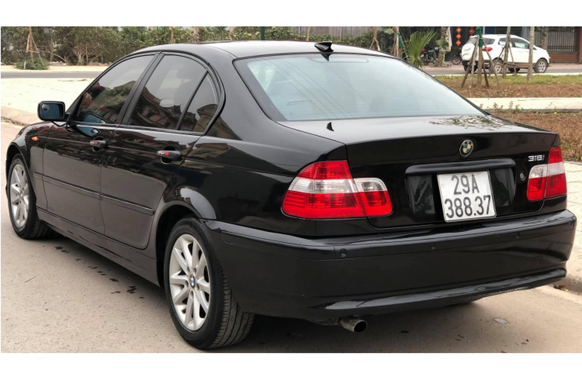 BMW 318i cu gan 200 trieu tai Ha Noi, “ho voi” ai dam nhay?-Hinh-10