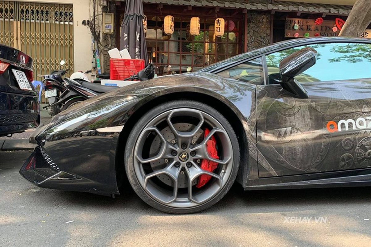 Sieu xe Lamborghini Huracan voi “bo canh” hoa van doc nhat Sai Gon-Hinh-3