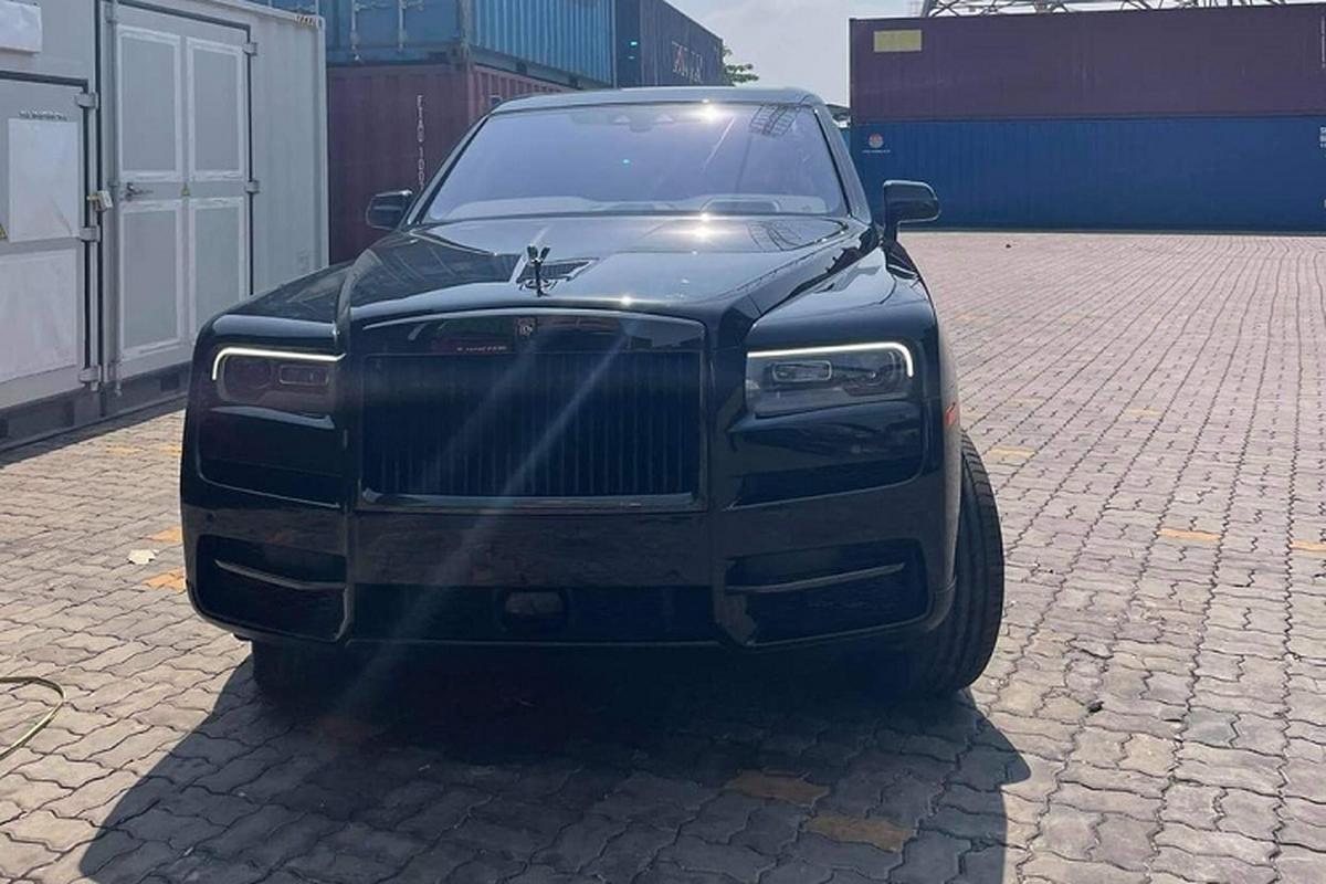 Cap doi SUV sieu sang Rolls-Royce Cullinan hon 80 ty ve Viet Nam-Hinh-2