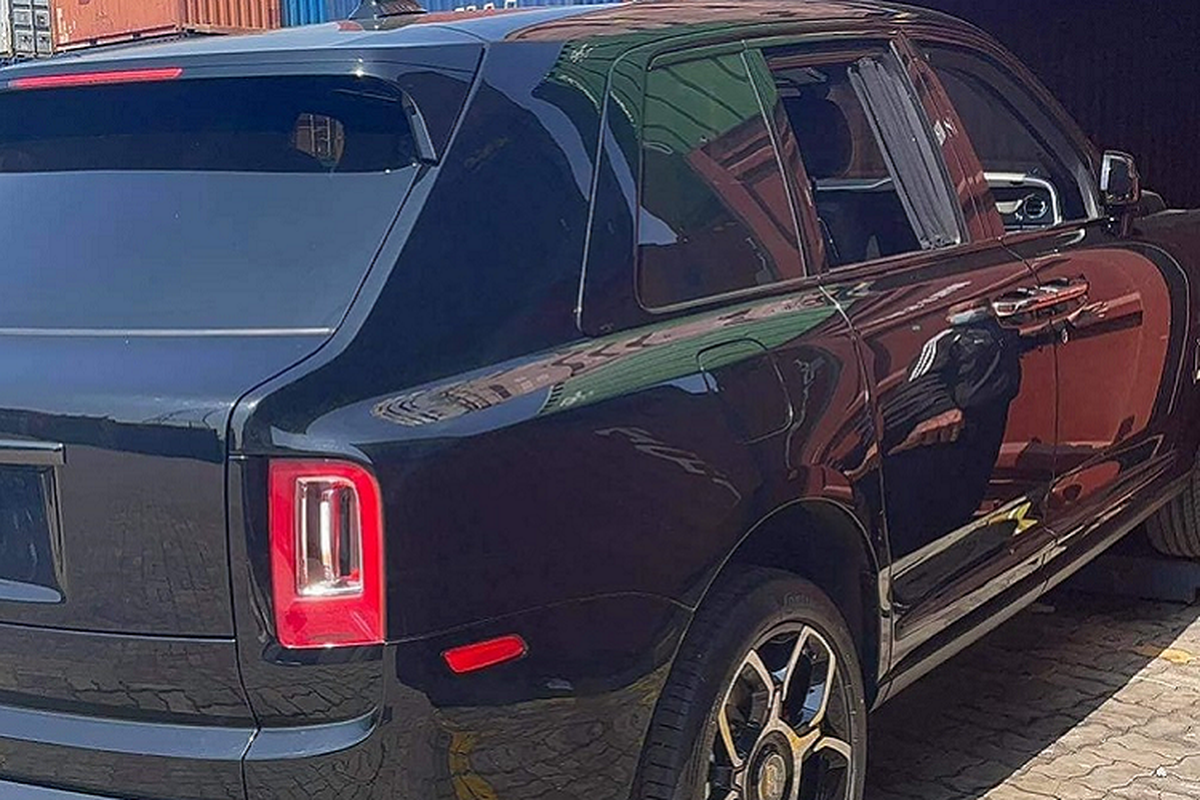 Cap doi SUV sieu sang Rolls-Royce Cullinan hon 80 ty ve Viet Nam-Hinh-5