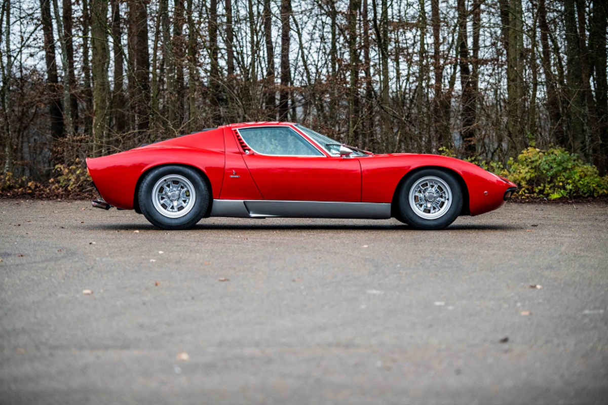 Ngam bo doi Lamborghini Miura va Countach hon 85 ty dong-Hinh-9