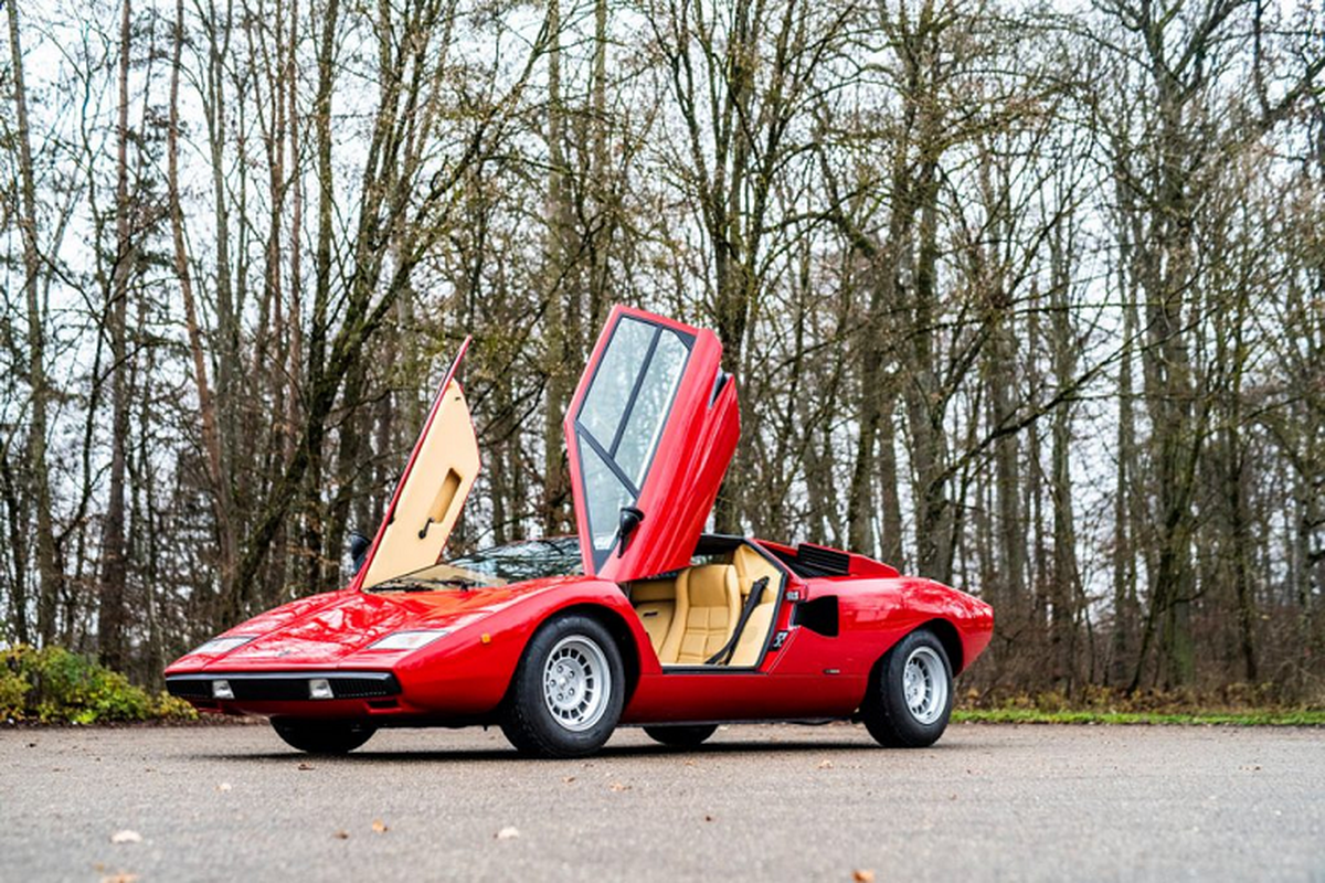 Ngam bo doi Lamborghini Miura va Countach hon 85 ty dong