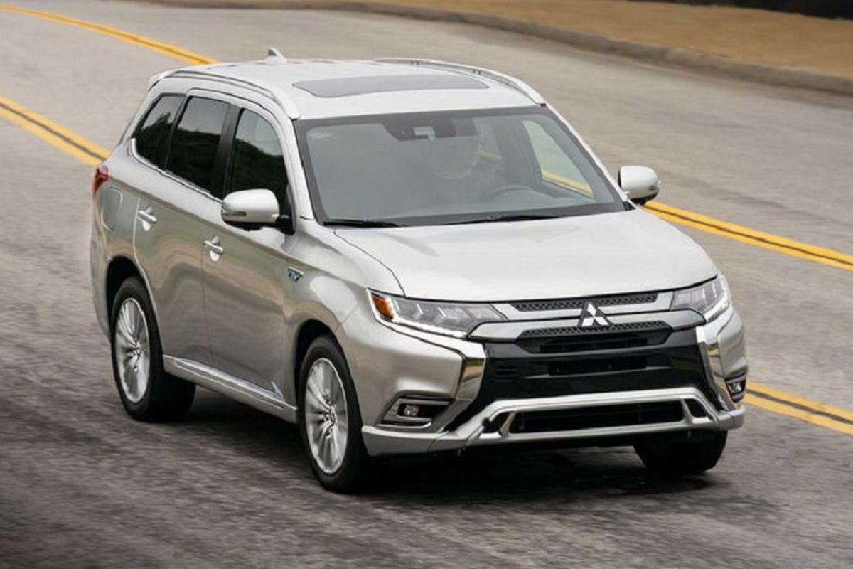 Mitsubishi Outlander PHEV 2021 tu 967 trieu dong co gi 