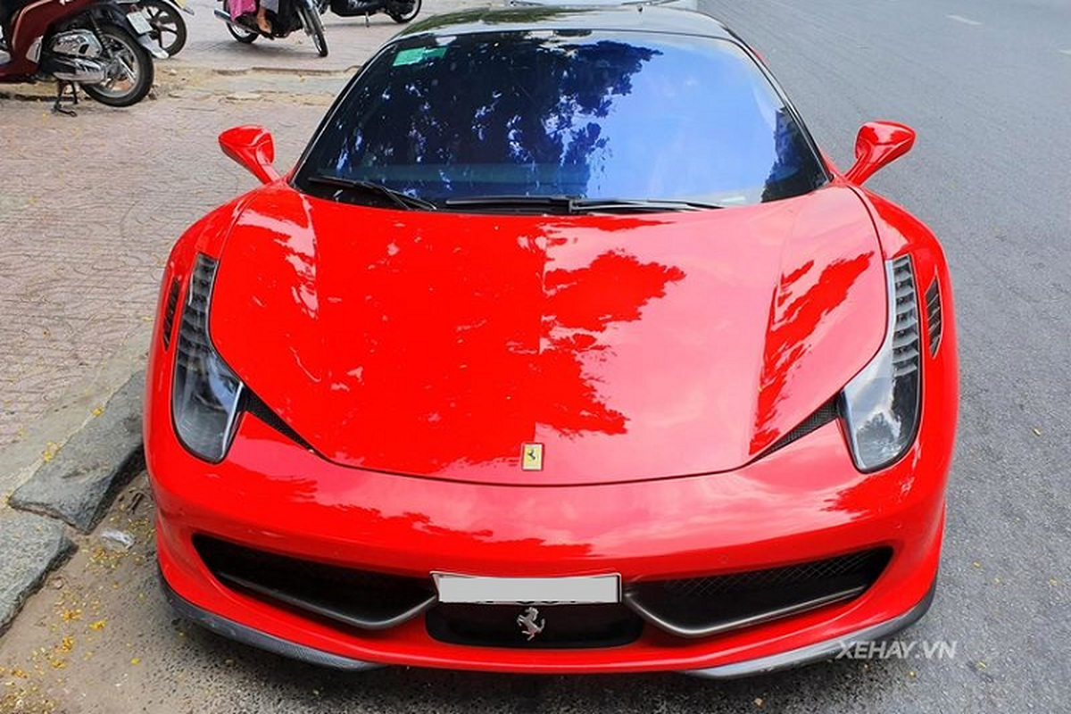 Sieu xe Ferrari 458 Italia hon 10 nam tuoi, 