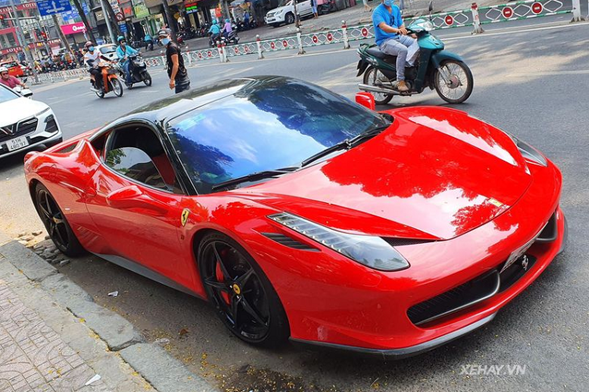 Sieu xe Ferrari 458 Italia hon 10 nam tuoi, 