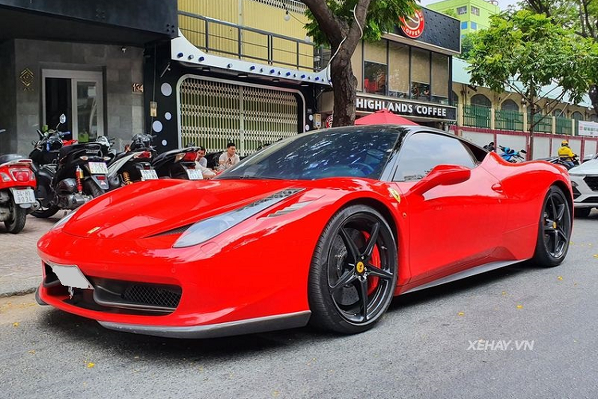 Sieu xe Ferrari 458 Italia hon 10 nam tuoi, 