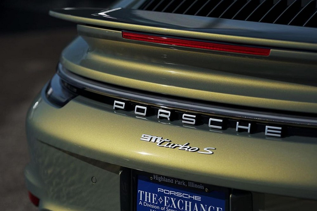 Porsche 911 Turbo S 