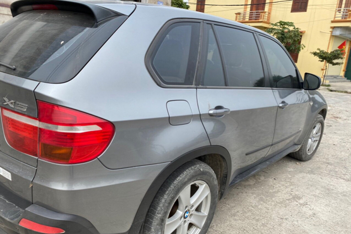 Chon BMW X5 cu 598 trieu hay 