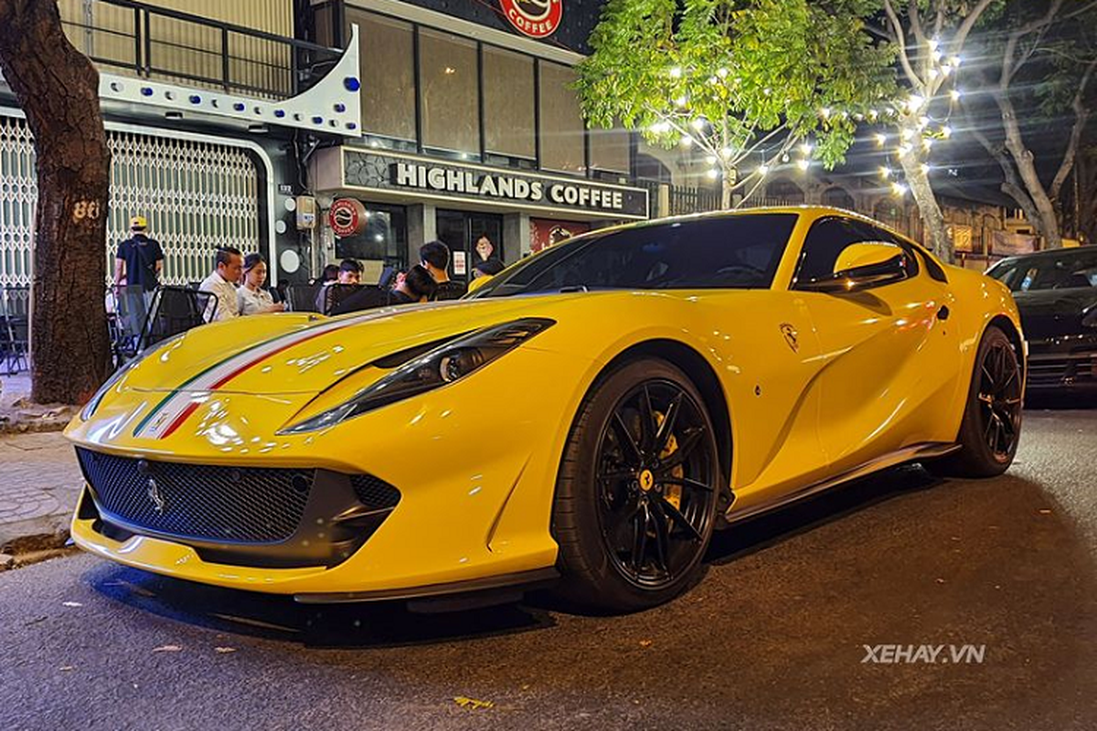 Sieu xe Ferrari 812 Superfast hon 27 ty 