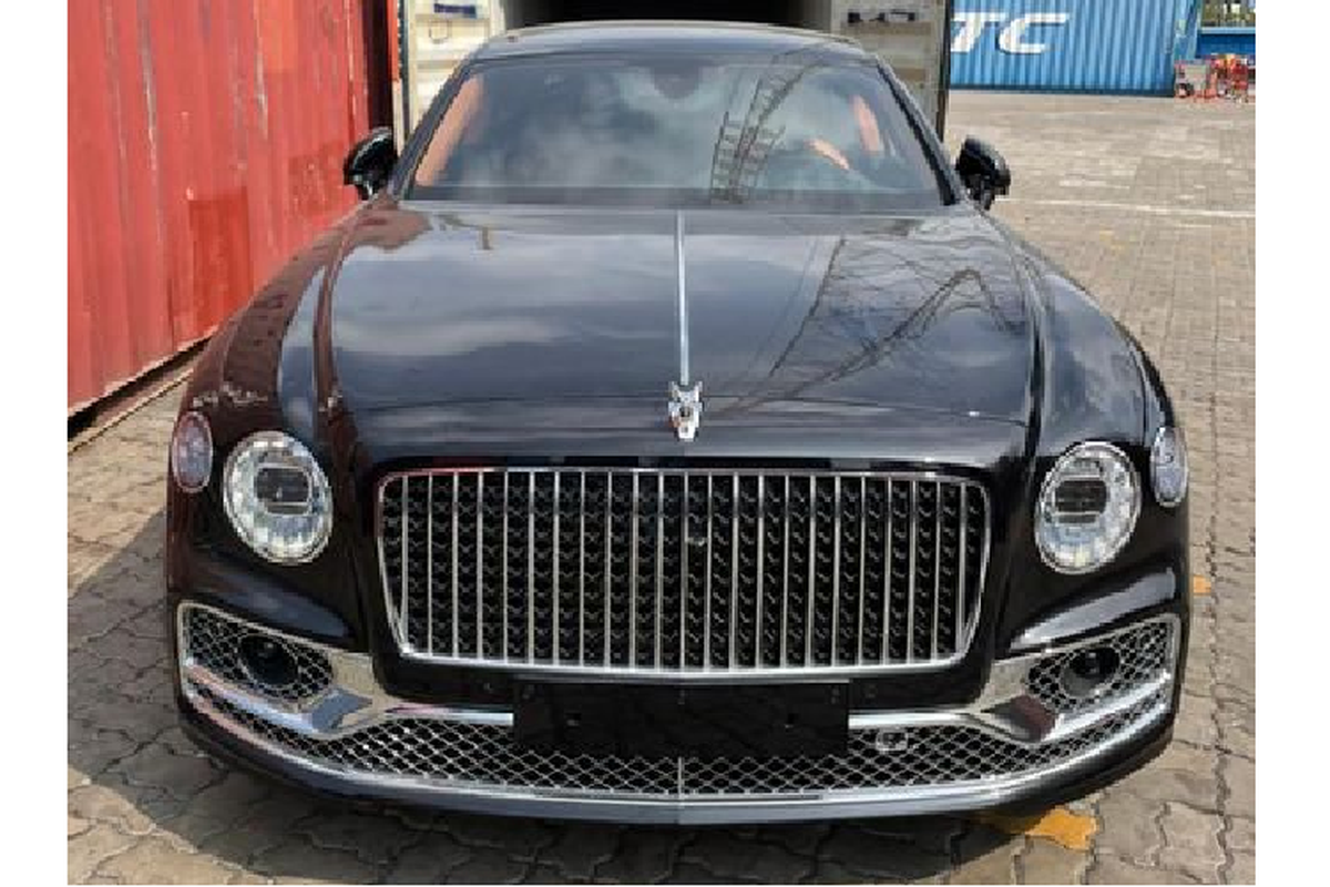 Dai gia Lan dot bien Cu Chi tau Bentley Flying Spur hon 30 ty-Hinh-2