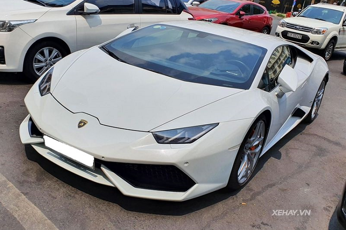 Ngam Lamborghini Huracan LP610-4 chinh hang hon 15 ty tai Sai Gon