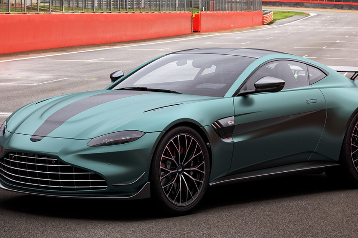 Ra mat Aston Martin Vantage F1 Edition dac biet, hon 4,53 ty dong