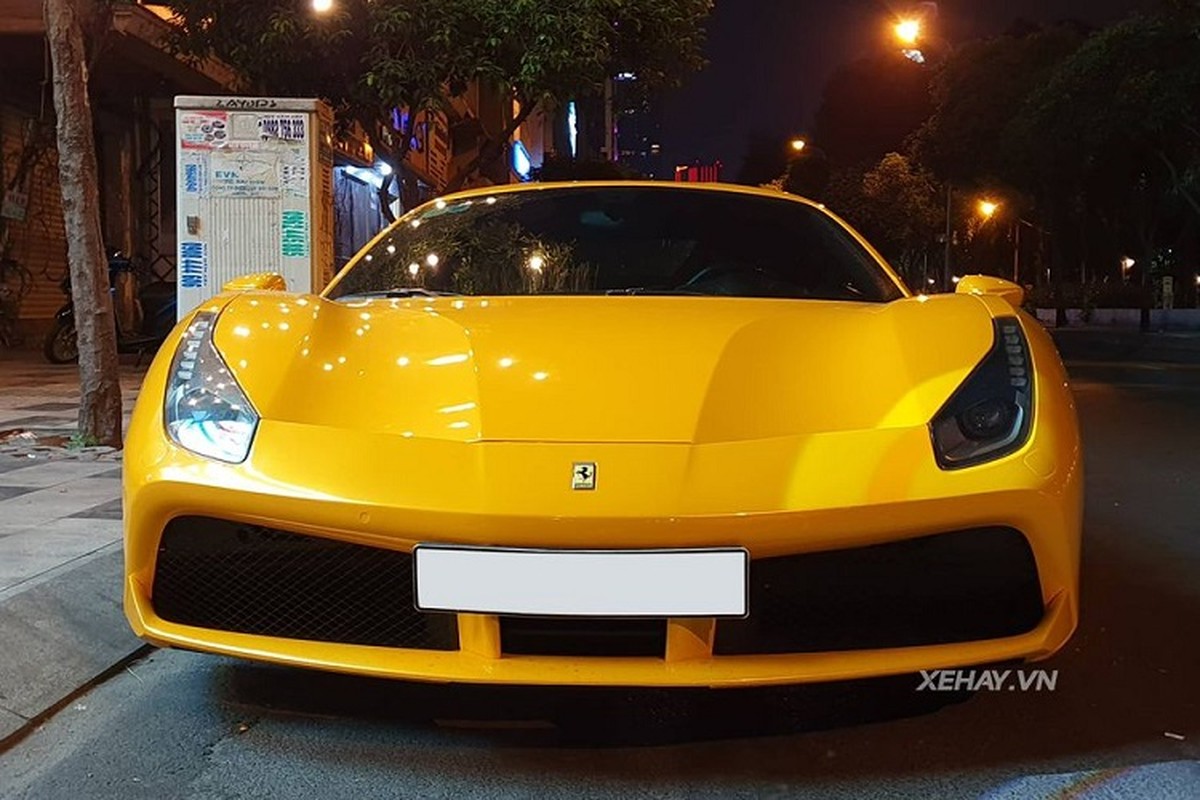 Ferrari 488 GTB hon 15 ty tung 