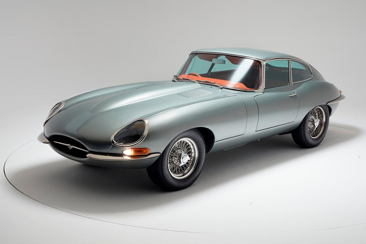 Jaguar E-Type chay dien phong cach 1961, tu 13,4 ty dong
