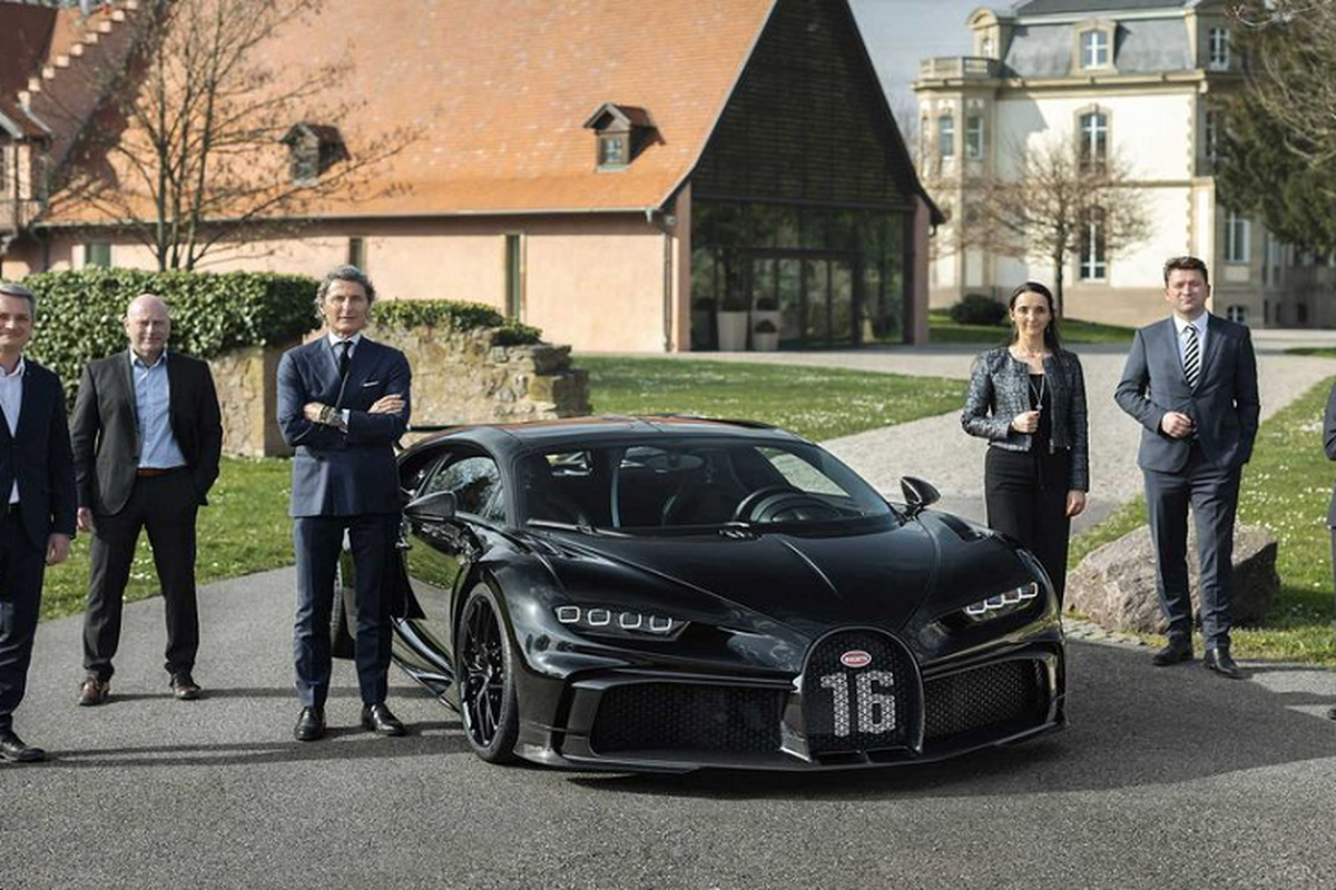 Bugatti Chiron thu 300 xuat xuong, ban ra toi 92 ty dong-Hinh-2