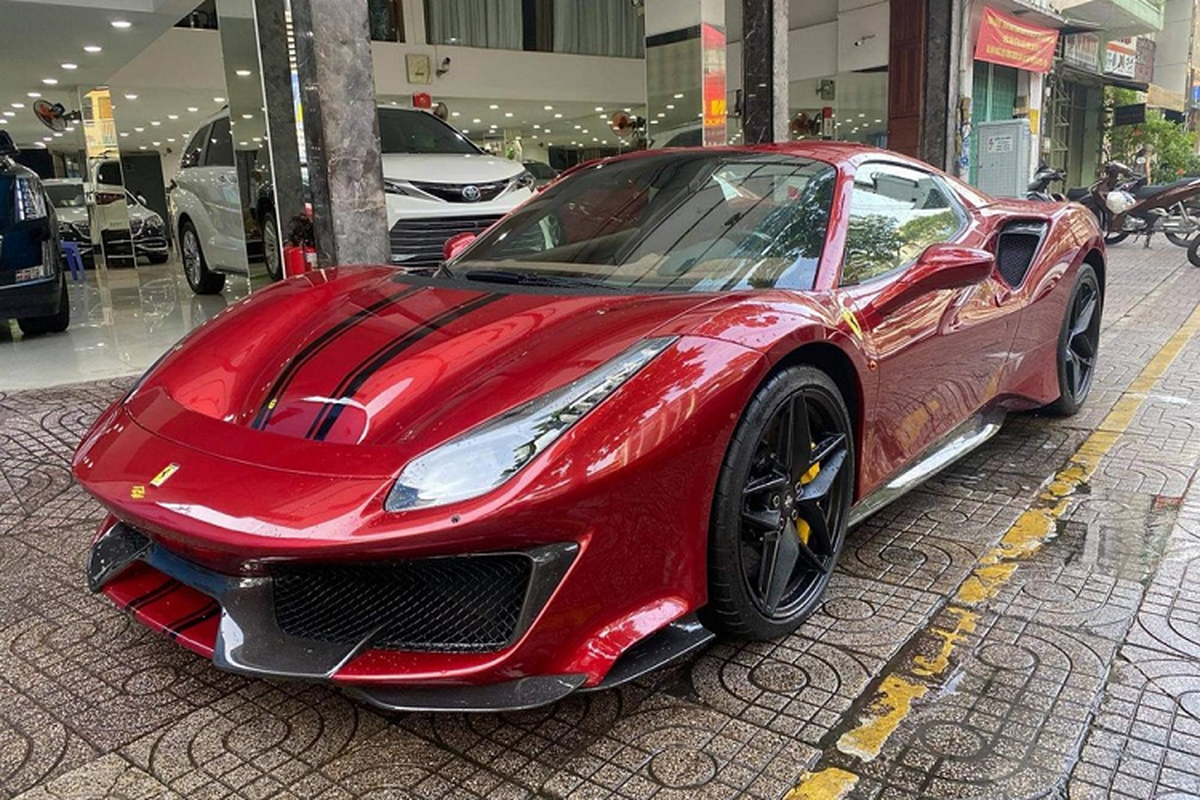 Ferrari 488 Pista Spider thu 2 ve Viet Nam, khong duoi 30 ty dong