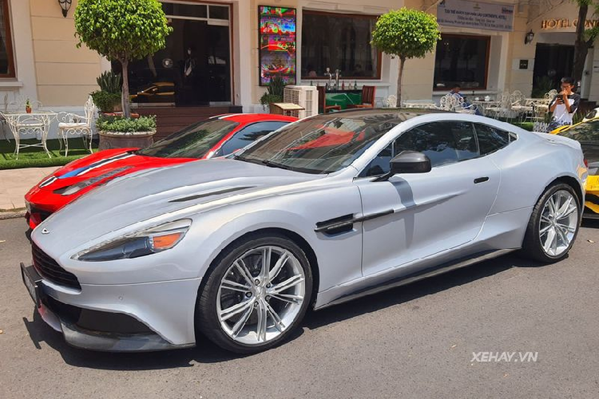 Aston Martin Vanquish phong cach DB5 cua diep vien 007 o Sai Gon