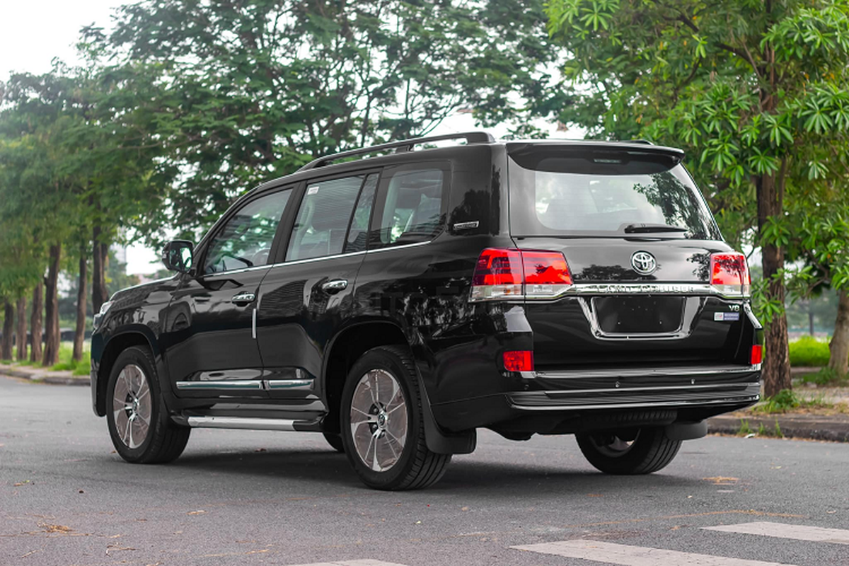 Can canh Toyota Land Cruiser 2021 may dau hon 6 ty tai Viet Nam-Hinh-7