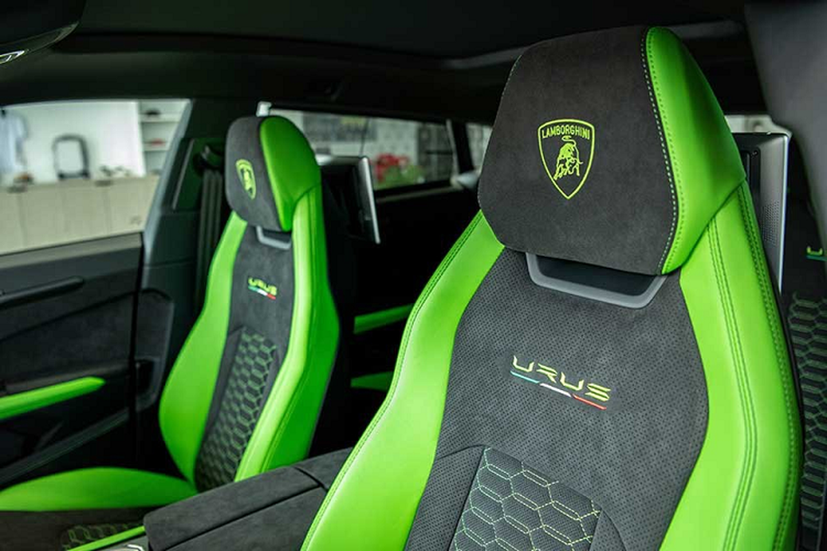 Lamborghini Urus Pearl Capsule 