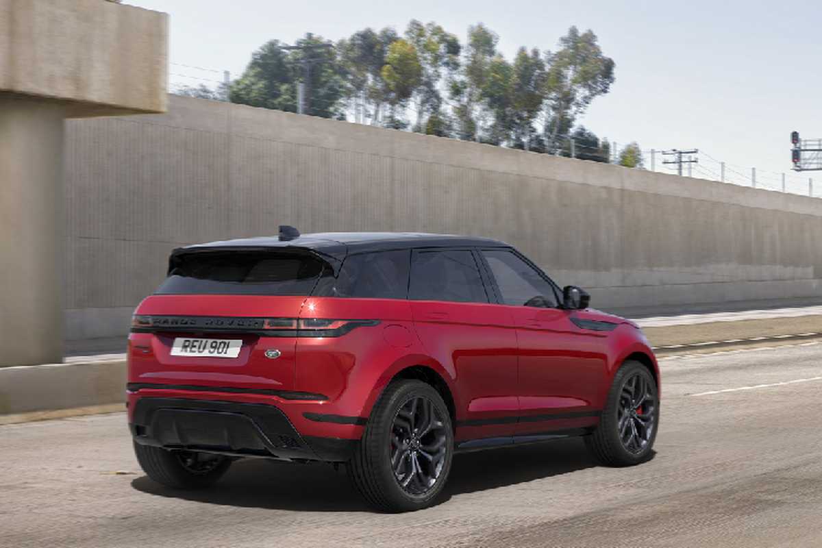 Range Rover Evoque P300 HST hang sang khoi diem 1,63 ty dong