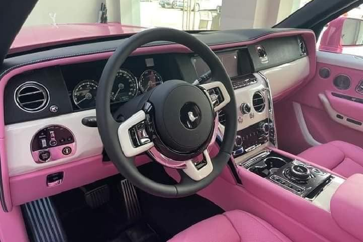 Rolls-Royce Cullinan mau huong khien cac nu dai gia Viet 