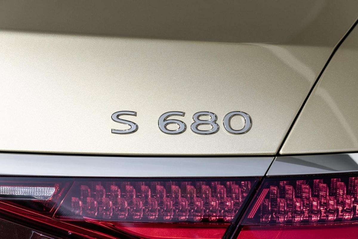 Mercedes-Maybach S680 tu 4,6 ty tai Duc, 