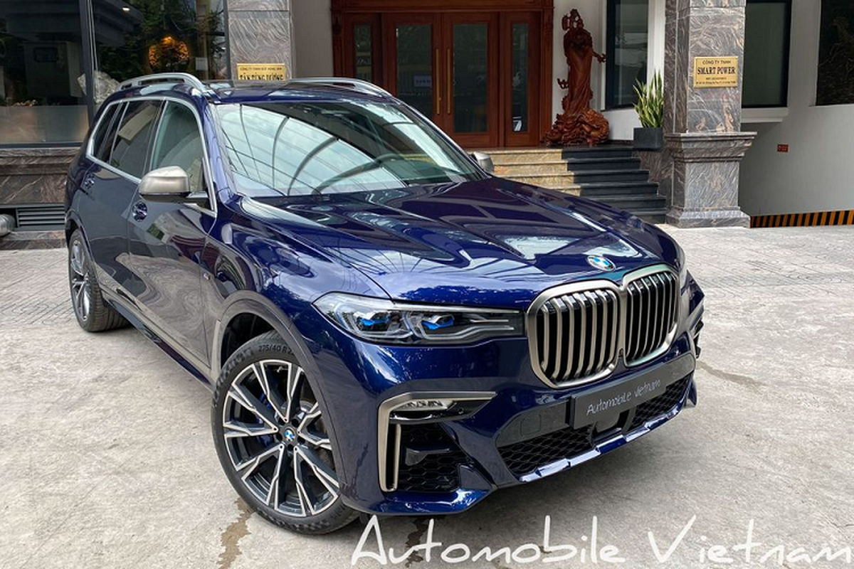 BMW X7 option “full tan noc” ve Viet Nam, dat ngang Lexus LX 570