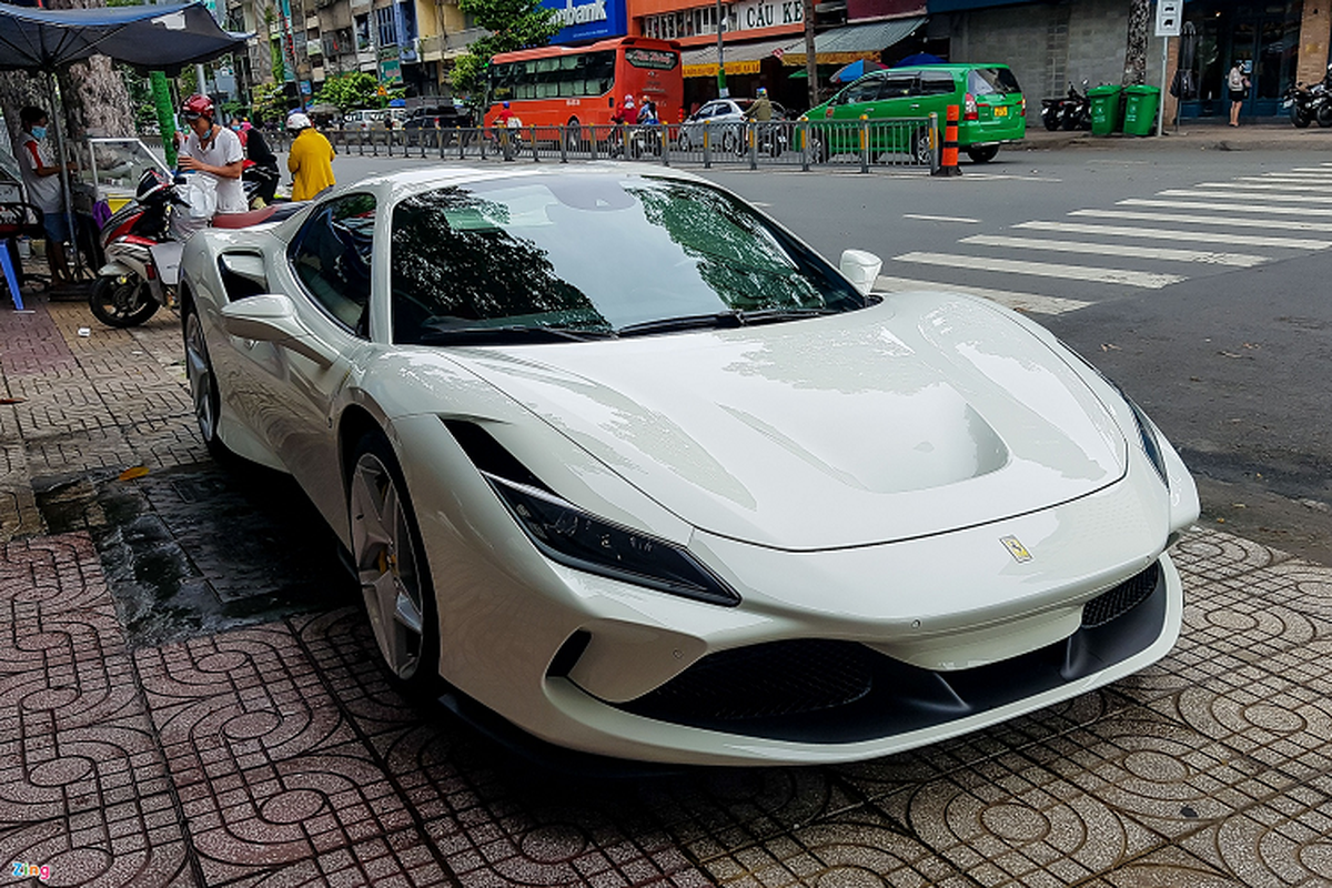 Ferrari F8 Spider hon 20 ty mau son dac biet tai Viet Nam-Hinh-11