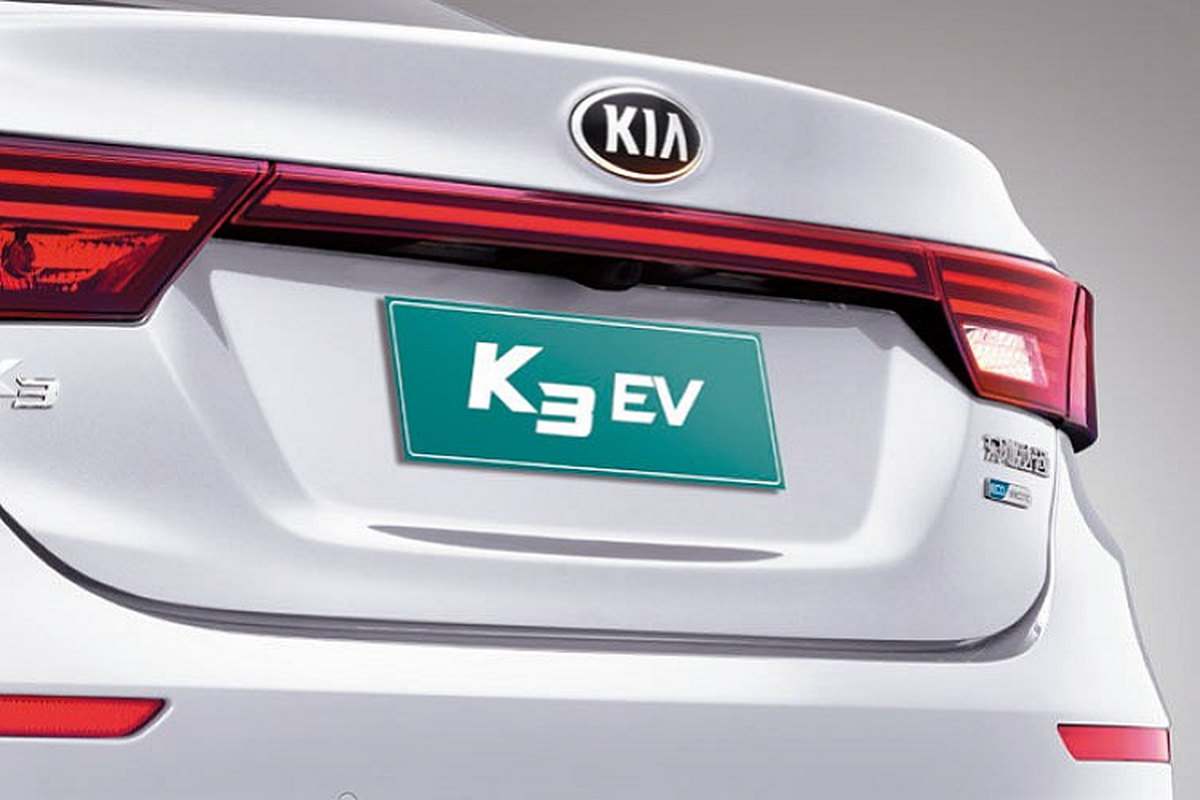 Kia K3 EV 2021 chay 400km/1 lan sac, tu 637 trieu dong-Hinh-4
