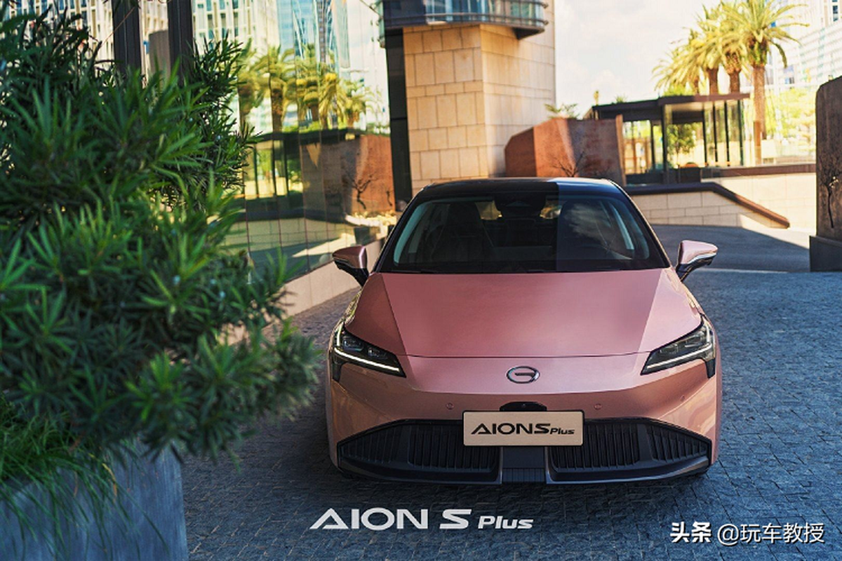 GAC Aion S Plus cua Trung Quoc - chiec sedan dien ket noi 5G-Hinh-9