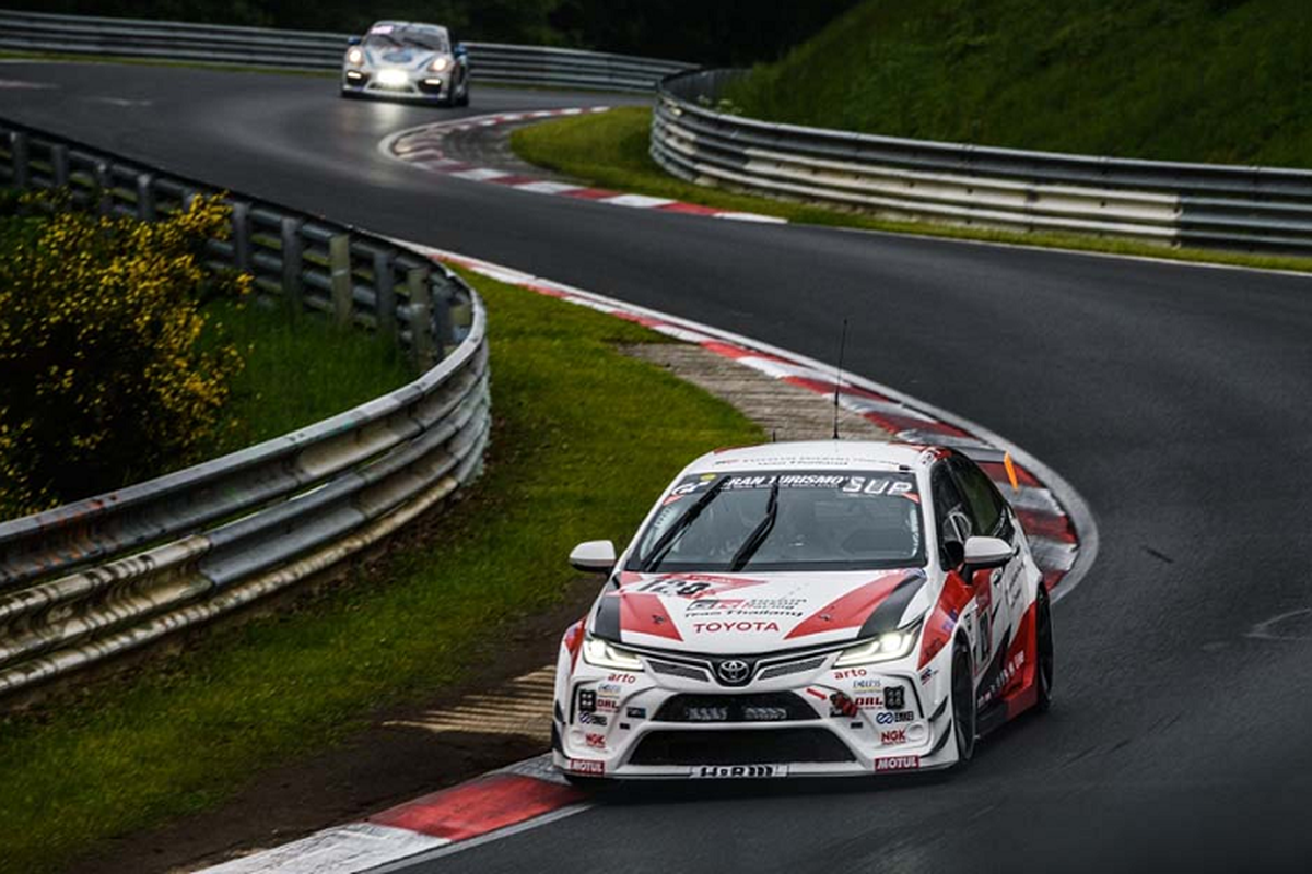 Toyota Thai Lan thang lon 2 nam lien tiep tai 24h Nurburgring-Hinh-5