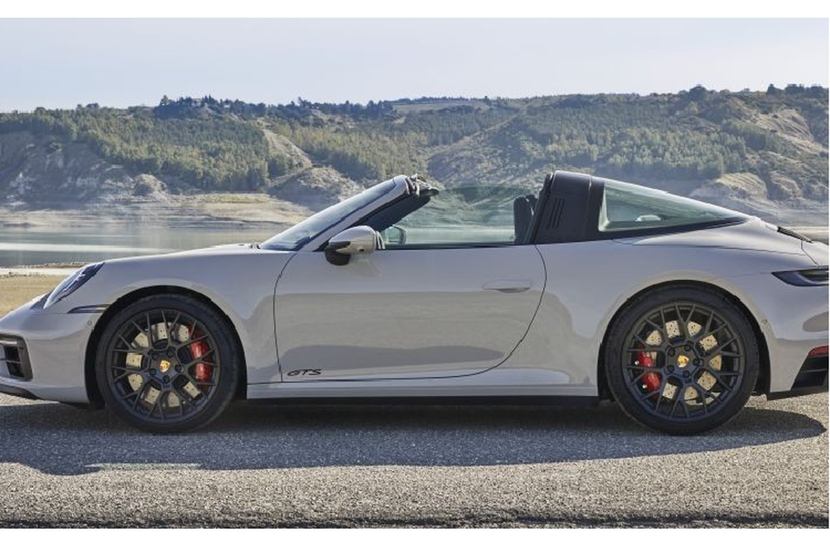 Porsche 911 GTS 2022 giam toi 25kg nho goi do Lightweight Design-Hinh-7