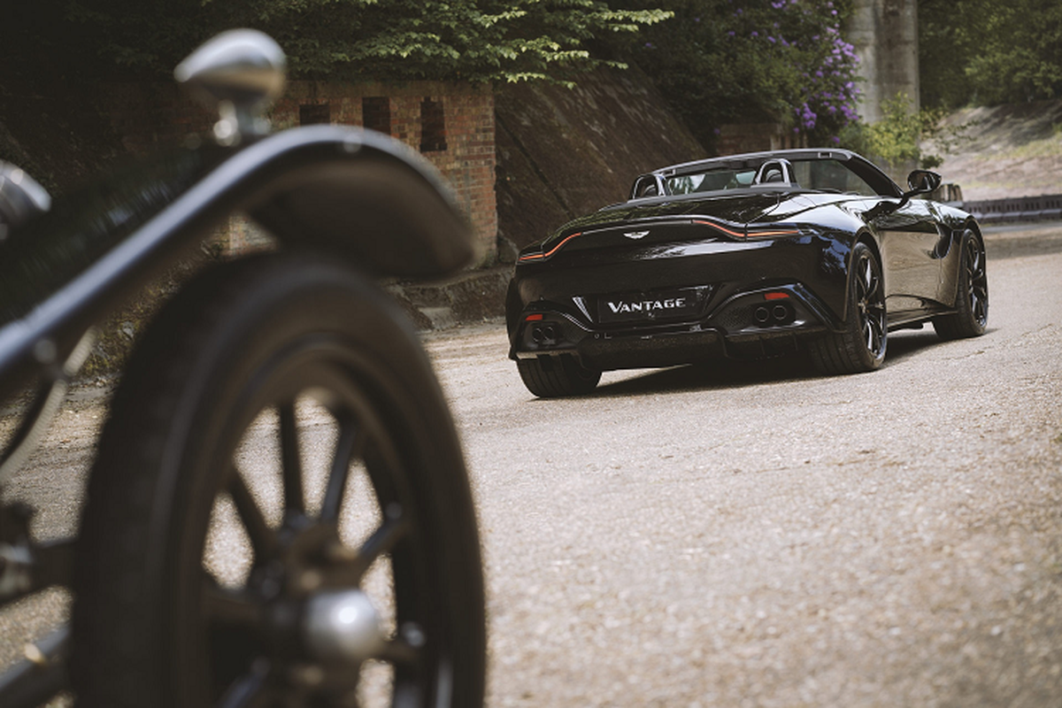Ngam Aston Martin Vantage Roadster ky niem 100 nam, tu 176.000 USD-Hinh-3