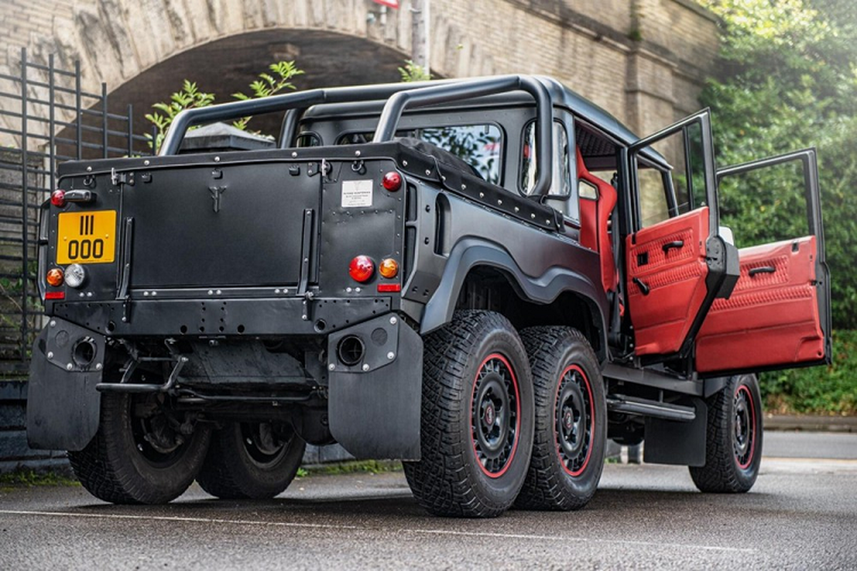 Kahn Flying Huntsman 6x6 - ban do Defender 6 banh gan 16 ty dong-Hinh-3