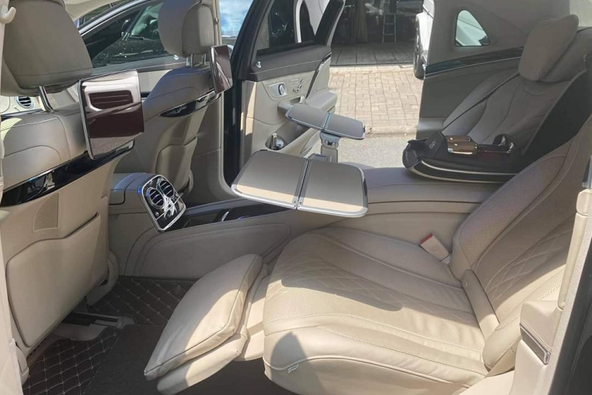 Mercedes-Maybach S450 moi chay 3 nam, da 