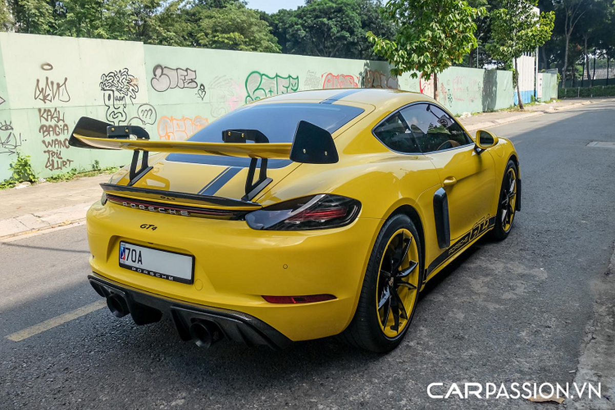 Dai gia Tay Ninh chi gan 800 trieu dong do Porsche 718 Cayman-Hinh-13